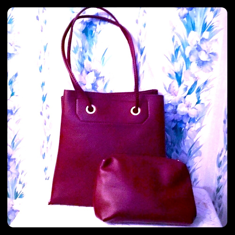 Brand New Sole Society Burgundy Tote w/Pouch